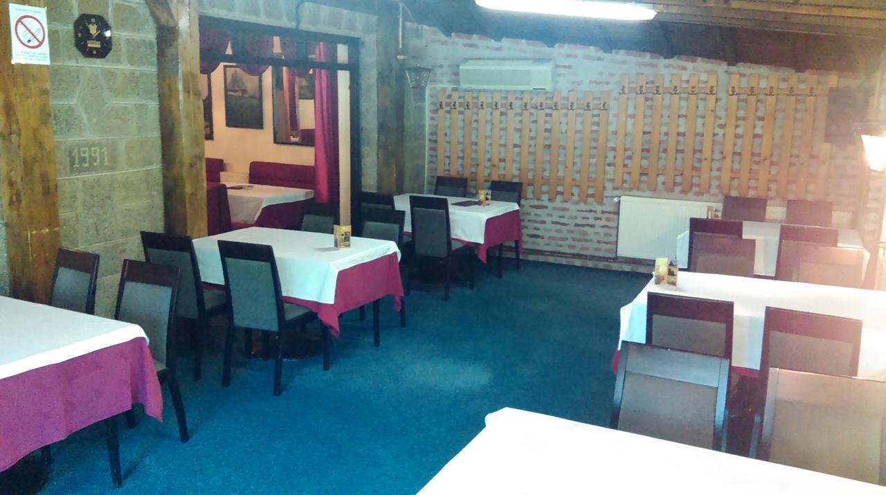 Bed & Breakfast Karavan Raška Zewnętrze zdjęcie