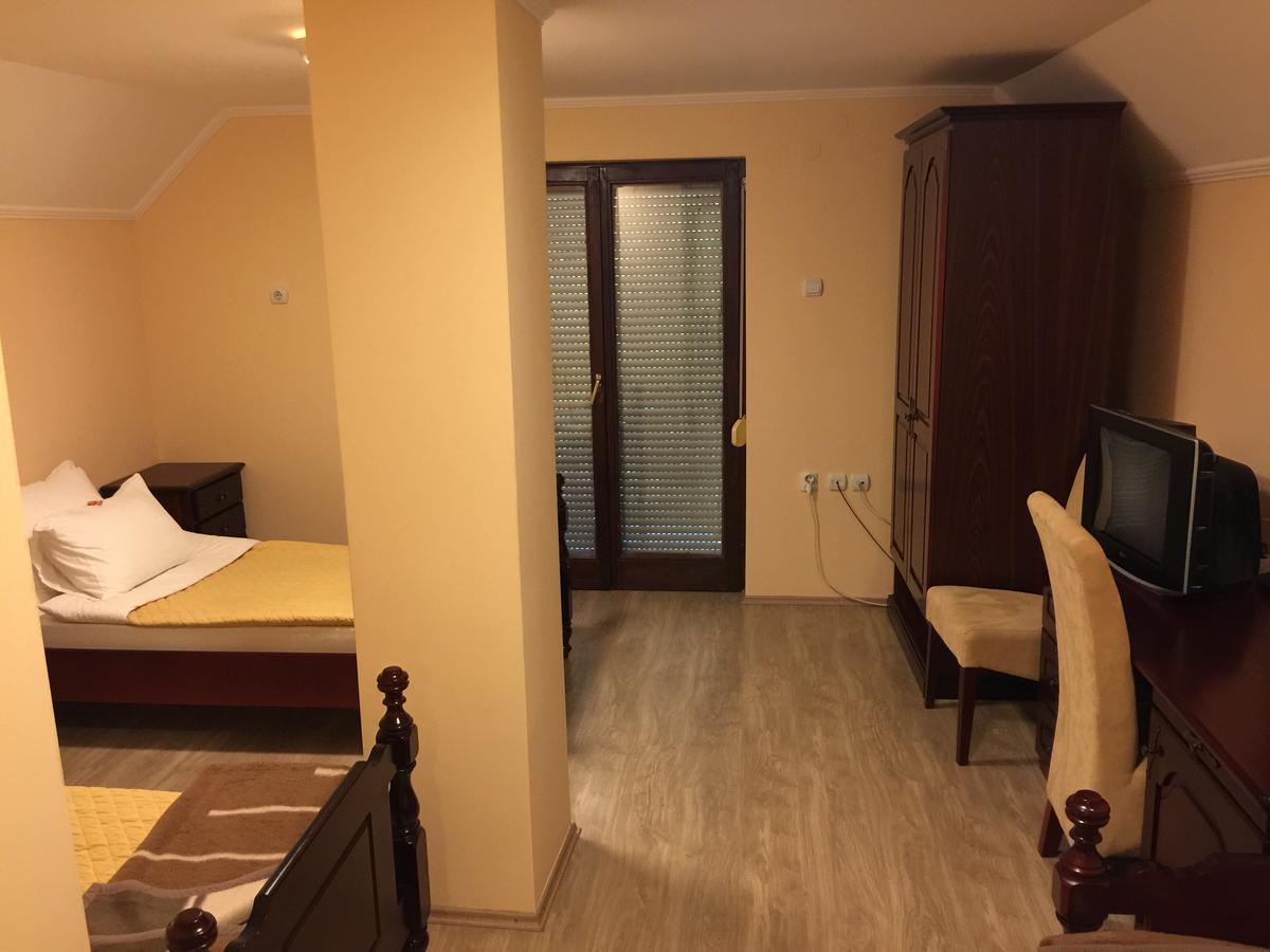 Bed & Breakfast Karavan Raška Zewnętrze zdjęcie